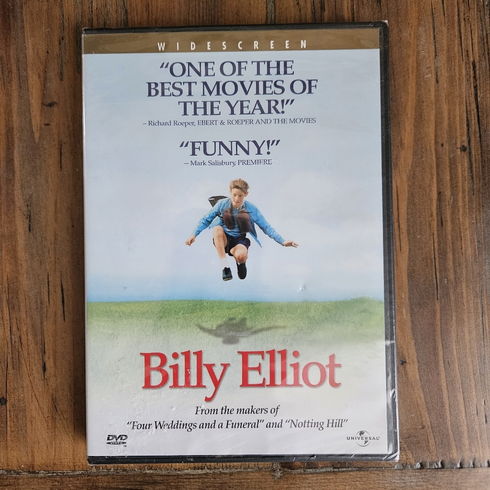 Universal Billy Elliot DVD with Blue and Green Cover